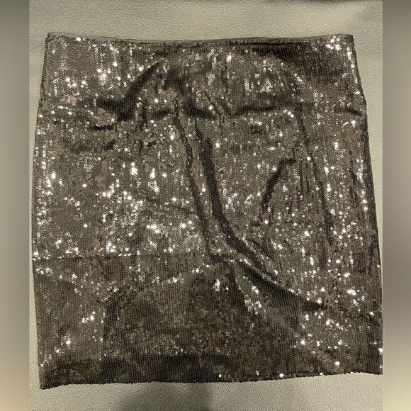 CACHE Sequined Mini Skirt - Picture 1 of 14